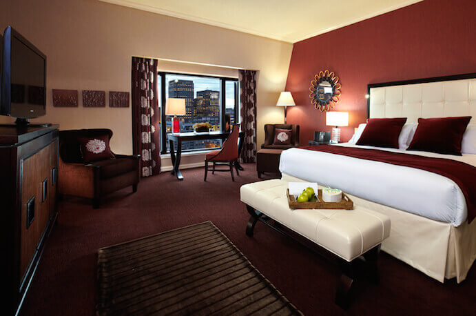 Chambre-Club-Hotel-Intercontinental-Montreal