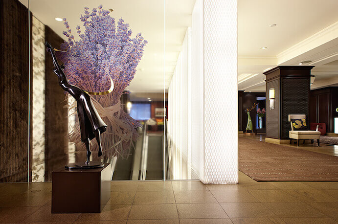 Escalateur-et-Lobby-Intercontinental-Montreal