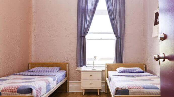 chambre-lits-simple-gite-montreal