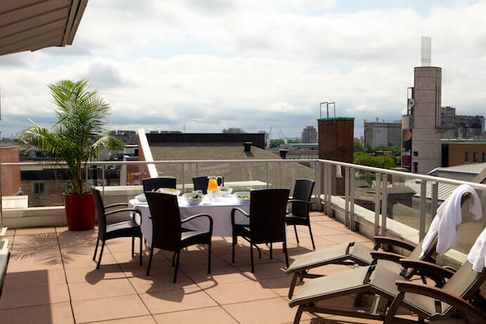 terrasse-executive-hotel-saint-sulpice