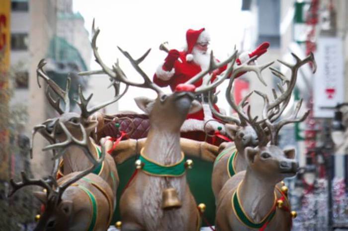 Le Défilé du Père Noël - Destination Centre Ville